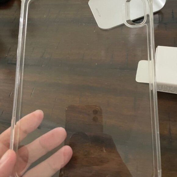 Excellent Condition iPad Mini (A17 Pro) Wi-Fi 128GB + Extras - Picture 12 of 14